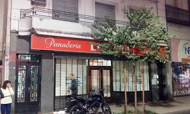 La emblemática panadería “Lucana” cerró sus puertas