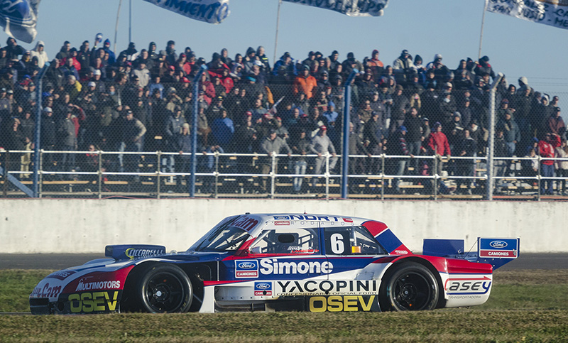 Mauricio Lambiris se quedó con la Carrera del Millón del TC