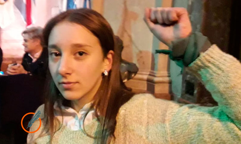 Una joven de 16 años expuso sobre el aborto: «Falta educación sexual»