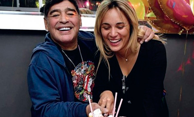 De Diez: Maradona se casa con Rocío Oliva
