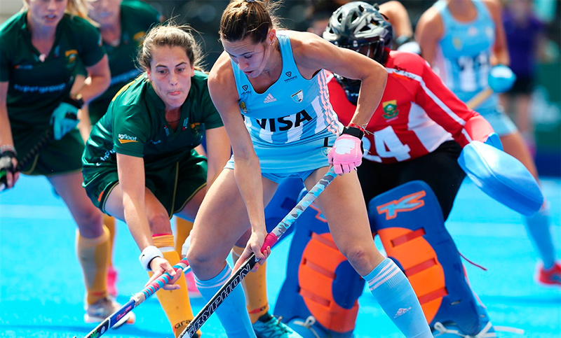 Las Leonas empataron con Sudáfrica y clasificaron a octavos de final
