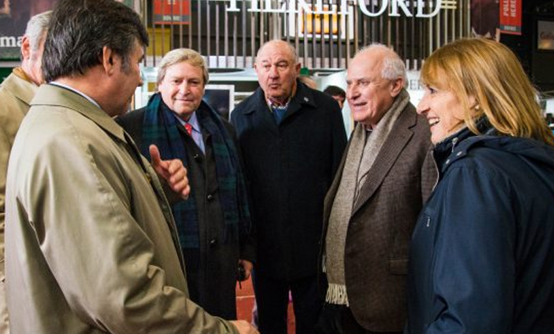 Lifschitz visitó La Rural de Palermo junto a Pinedo y Bergman