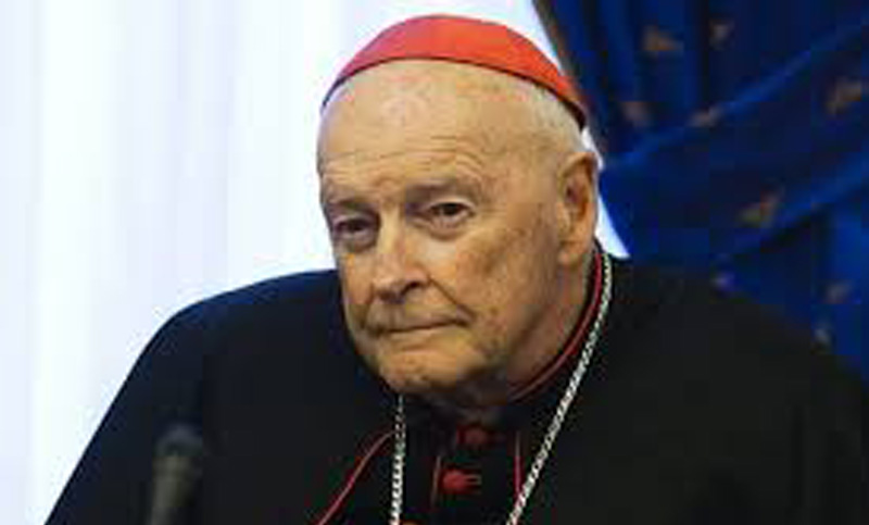 El Papa acepta la renuncia del cardenal McCarrick, acusado de abusos sexuales