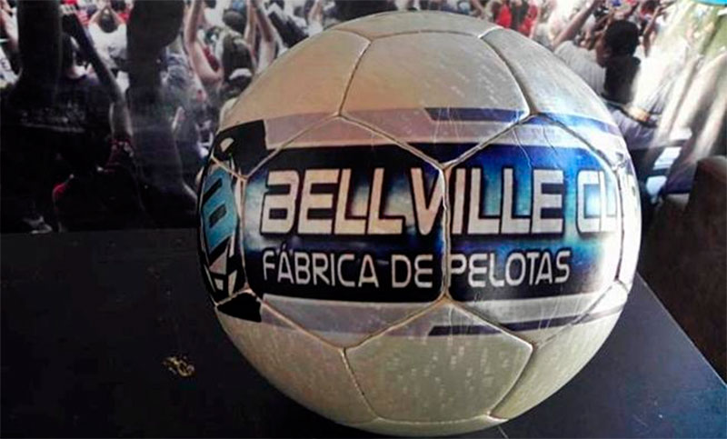 La primera fábrica argentina de pelotas busca sobrevivir