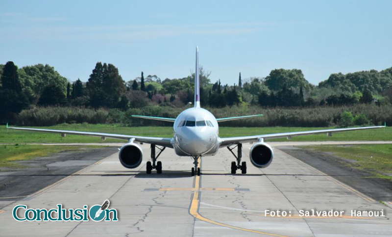 El Gobierno eliminó los precios mínimos para pasajes en avión