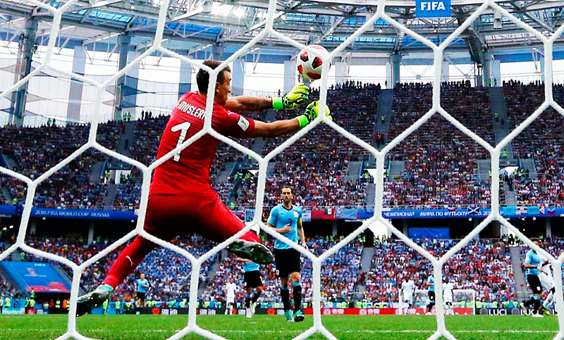 Francia superó a un desconocido Uruguay y clasificó a semifinales
