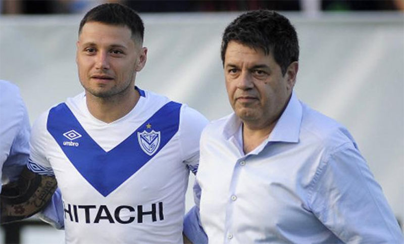 En Vélez dicen que Zárate se fue porque Angelici le prometió la Selección