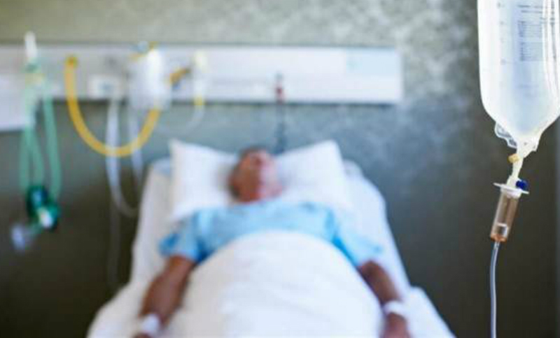Aprueban dejar sin agua ni alimentos a pacientes con daño cerebral en Reino Unido