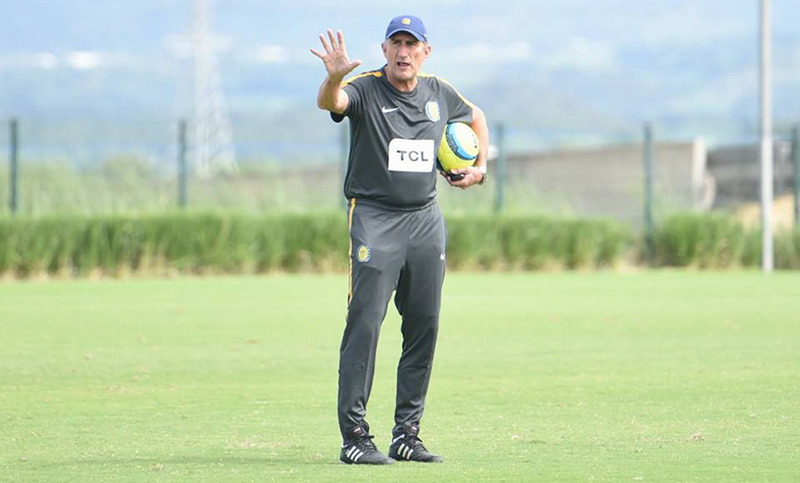 «El primer objetivo es estar entre los diez primeros y clasificar a una copa»