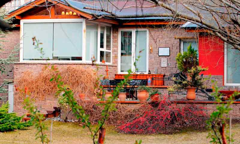 Una bóveda y carpetas sobre Bonadio en la casa de Cristina: siguen los allanamientos