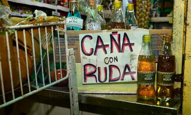 Caña con ruda para celebrar el Día de la Pachamama