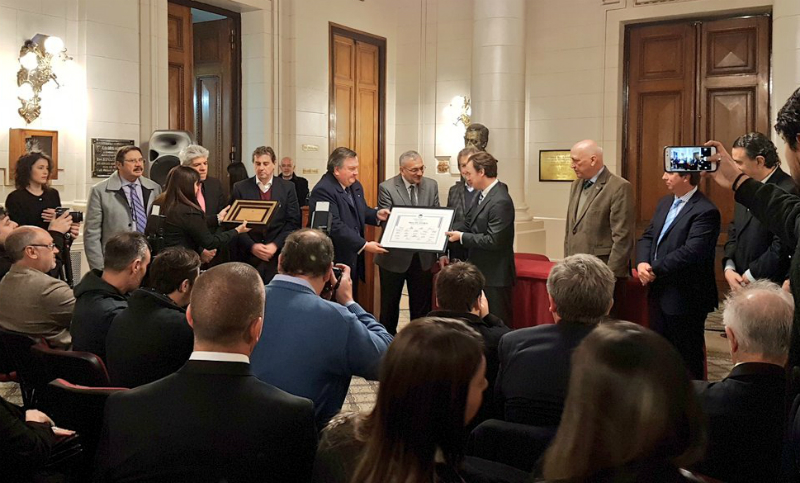 La Legislatura homenajeó al diario El Litoral por sus 100 años