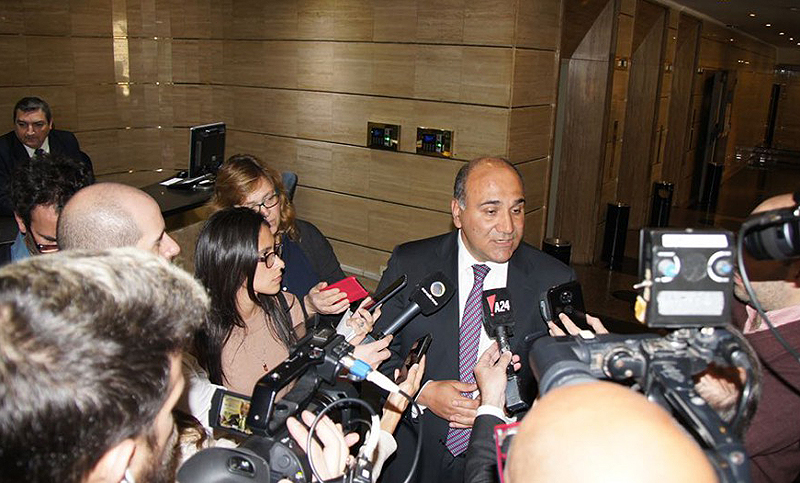Massa y los gobernadores quieren aumentar impuestos a los que blanquearon y eliminar la «secretaría de trolls»