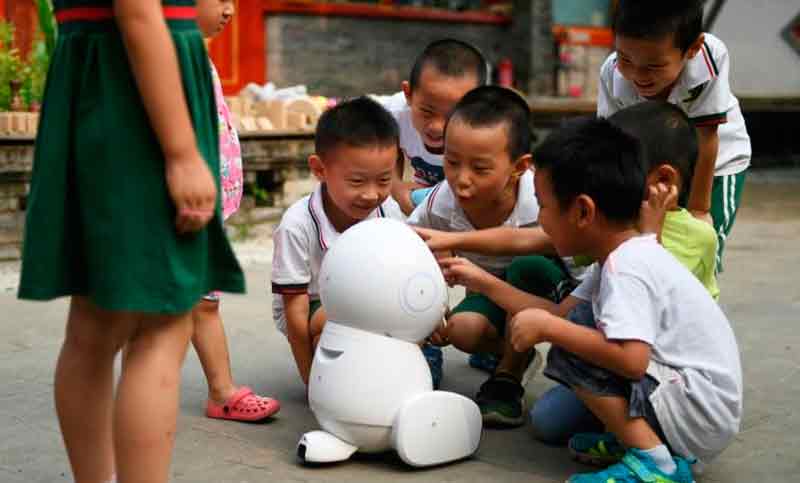 Los robots llegan a las escuelas infantiles chinas
