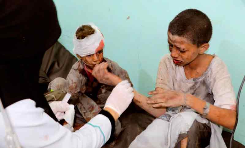 Al menos 29 niños mueren en ataque contra autobús en Yemen