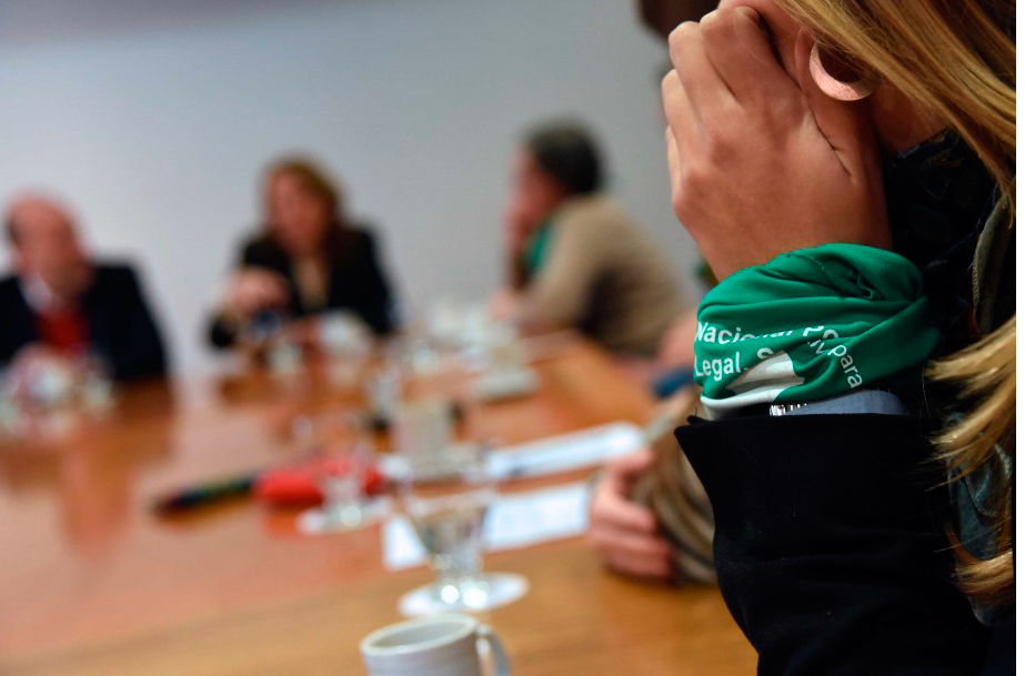 Fein recibió a integrantes de la Campaña por el Derecho al Aborto Legal, Seguro y Gratuito