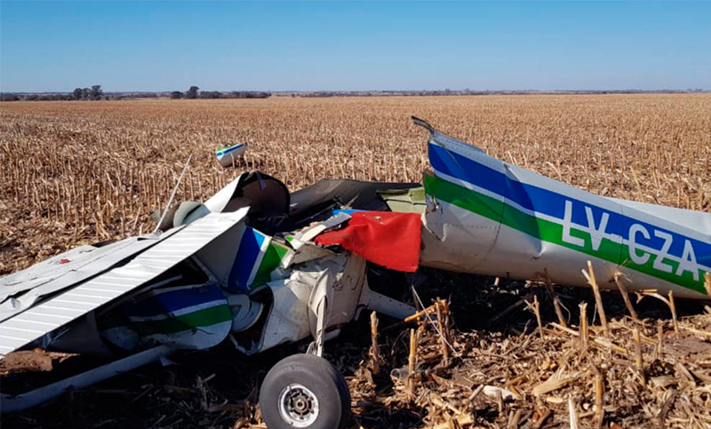 Dos muertos al estrellarse un avión en Córdoba