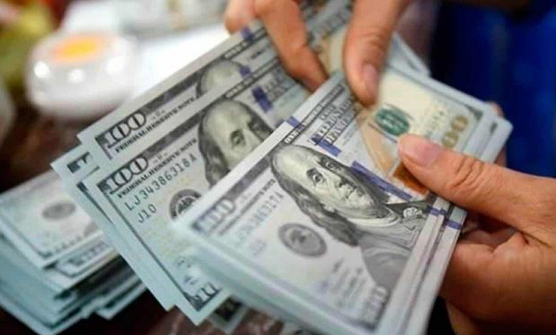 Dólar sin freno: superó los 34 pesos en el Banco Nación