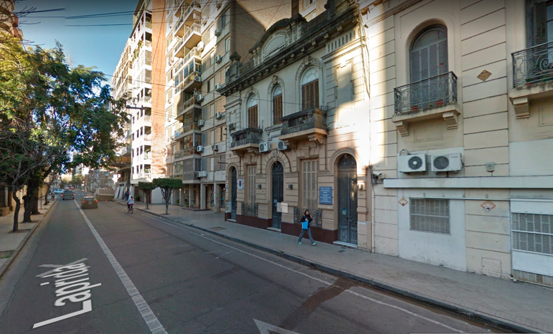 Hallaron el cuerpo sin vida de un hombre en la terraza de un edificio céntrico