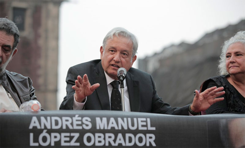 El presidente electo de México se acerca a víctimas de distintos delitos para facificar al país