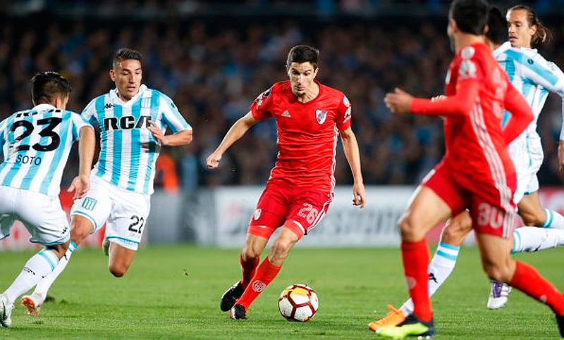 En un choque caliente, River y Racing definen su continuidad en la Copa Libertadores
