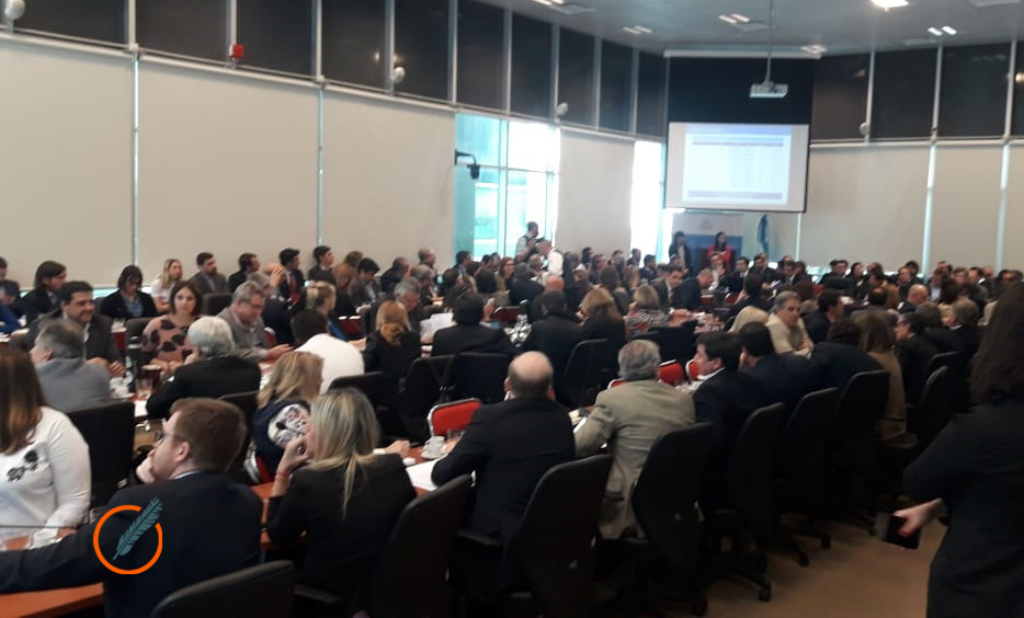 En su presentación en Diputados, Dujovne rechazó volver a la convertibilidad