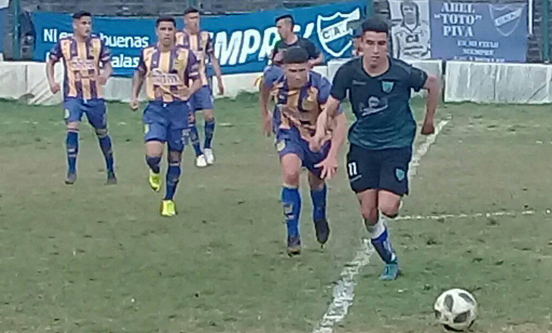 Argentino cayó sobre el final y no puede sumar en el arranque de la D