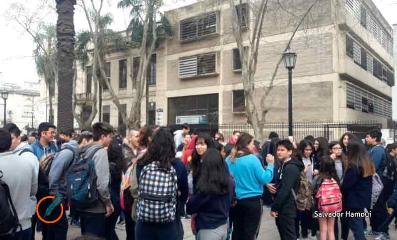 Amenaza de bomba en la escuela Superior de Comercio Nº 49