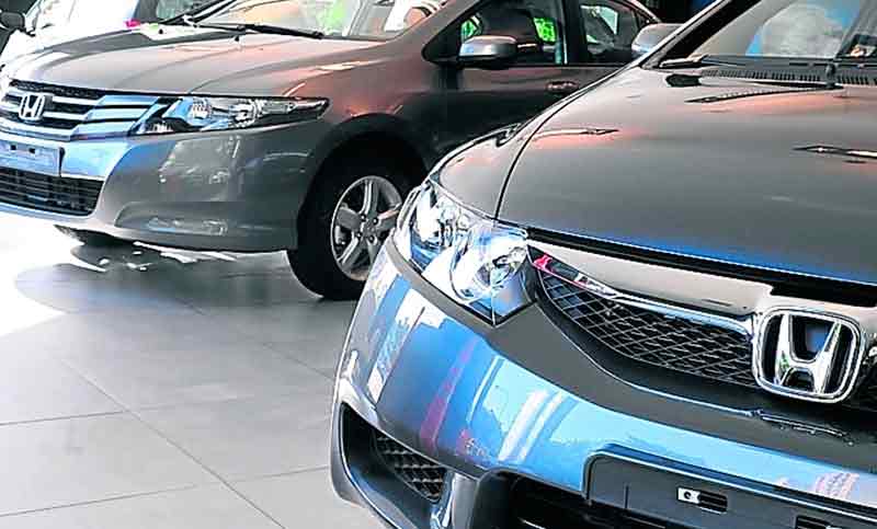Los patentamientos de vehículos cayeron 25,5% en agosto