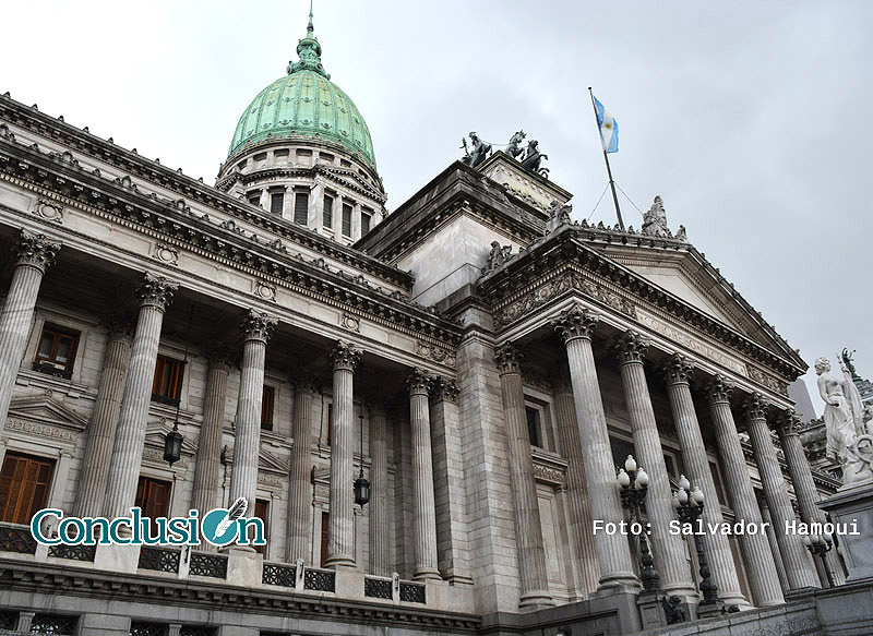 Los empleados legislativos tendrán un bono de fin de año
