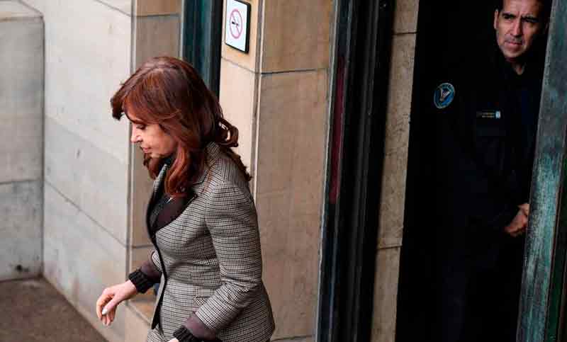 Fiscales piden elevar a juicio causa Hotesur contra Cristina Kirchner y sus hijos