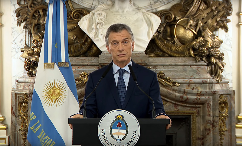 Filtran el video de Macri ensayando gestos de preocupación para el discurso