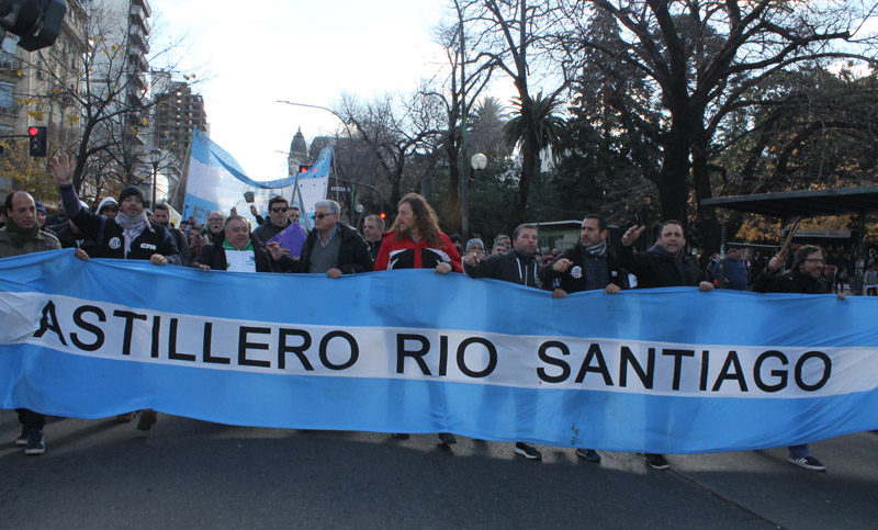 Toma pacífica: trabajadores del astillero Río Santiago piden retomar la actividad productiva