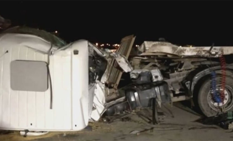Dos camiones chocaron en la autopista Rosario-Córdoba