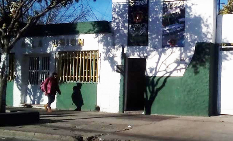 Dos personas resultaron heridas tras una balacera en un club