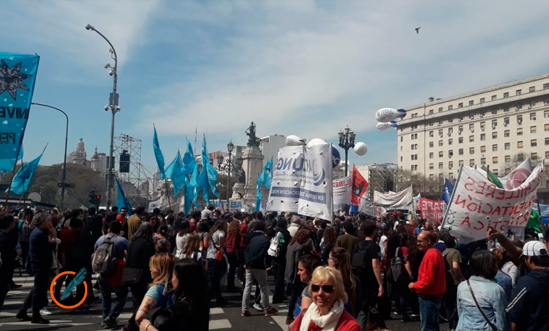Paro nacional: las columnas de docentes van copando el Congreso