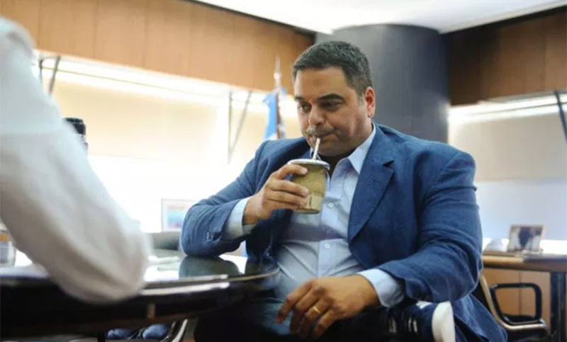 Triaca dice que renuncia porque «es el momento» de dedicarse a su familia
