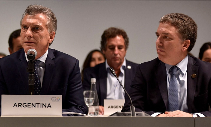 Macri viaja junto a Dujovne a Nueva York a la espera de cerrar con el FMI