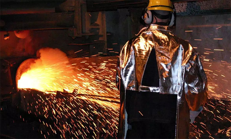 La UOM cerró un aumento adicional del 5% para metalúrgicos