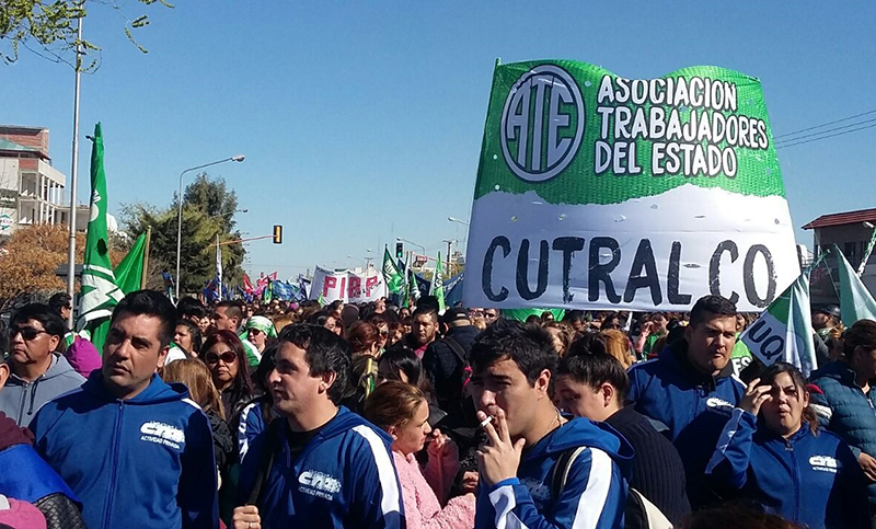 Estatales, estudiantes y organizaciones sociales marcharon en Neuquén
