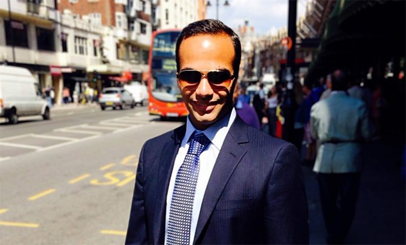 Guerra de “Servicios de Inteligencia”: Papadopoulos golpea justo en el centro británico
