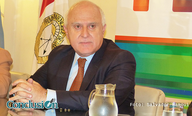 Lifschitz convoca a una consulta popular por la reforma constitucional provincial