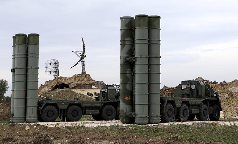 Rusia entrega los sistemas antiaéreos S-300 a Siria