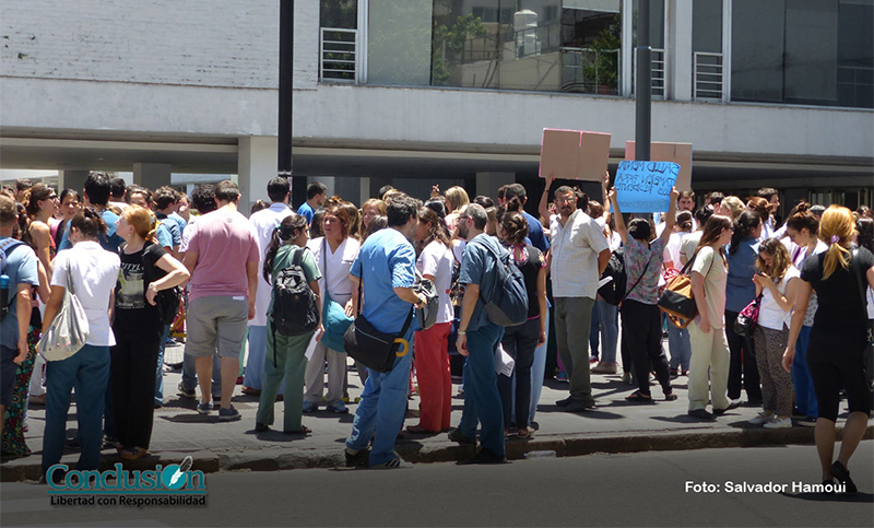 Acto unitario y multisectorial para rechazar el feroz recorte en la salud pública