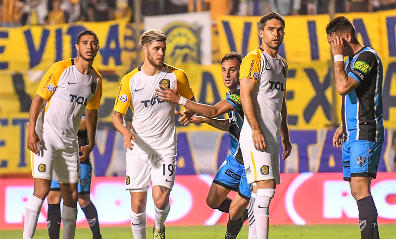 El rearmado de la defensa, la gran preocupación de Bauza