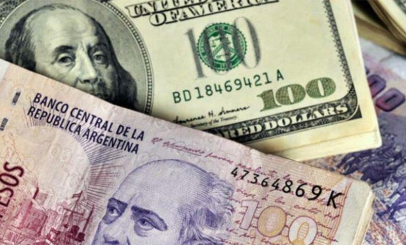 Los riesgos de desconocer el país bimonetario