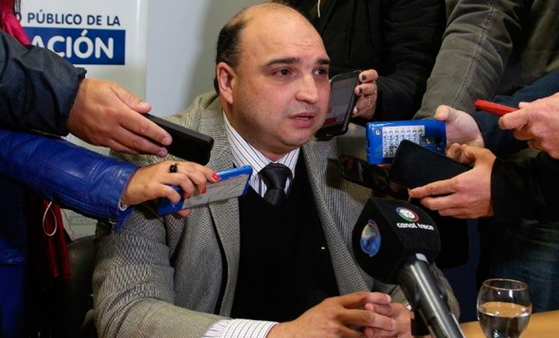 Imputaron al fiscal Roberto Apullán por las escuchas al ministro Pullaro