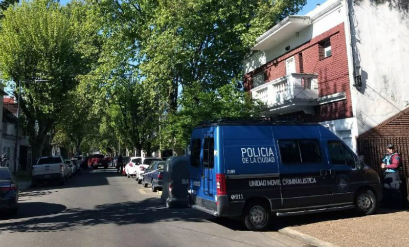 Una mujer fue detenida tras ser acusada por el asesinato de su novia