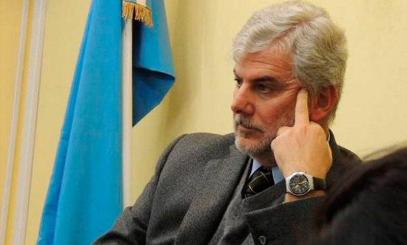 Jury de enjuiciamiento a juez que absolvió a un hombre acusado de violar a sus hijas durante años