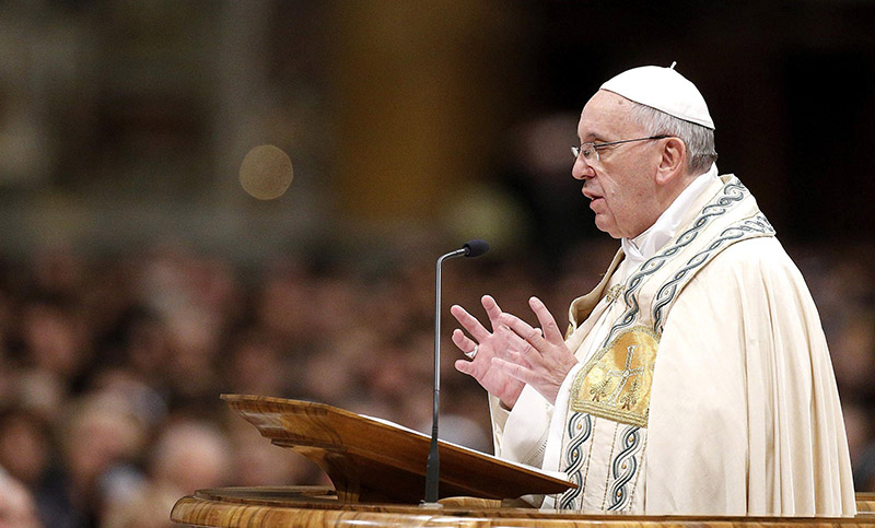El Papa condenó el extractivismo mineral y forestal
